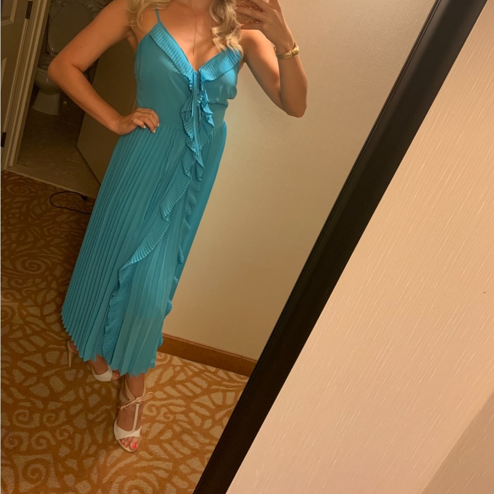Elegant Blue Pleated Dress